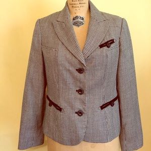 Classic houndstooth blazer